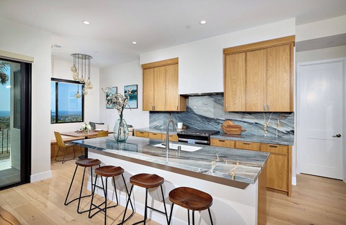 Olde Carlsbad Apartment | Spectacular Ocean Views, 2-bedroom ADU for high-end living.