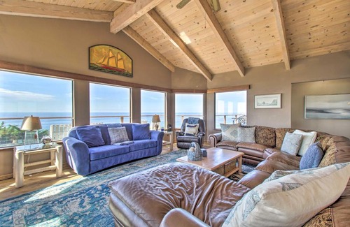 Manchester House | Spectacular Ocean View Retreat with Private Beach