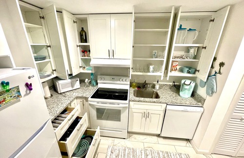 South Coast Condo | Spectacular Oceanfront Villa: Stunning Views, Breezes, Serenity, and Pristine!