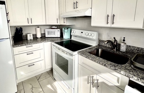 South Coast Condo | Spectacular Oceanfront Villa: Stunning Views, Breezes, Serenity, and Pristine!