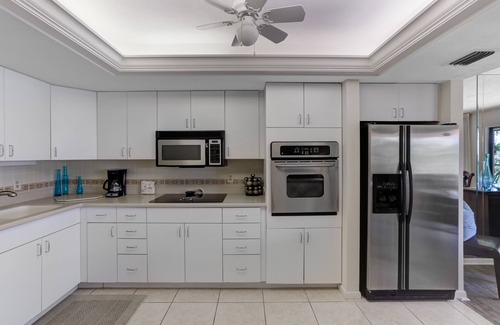 Pelican Bay Condo | Spectacular Pelican Bay Condo With All Pelican Bay Amenities!