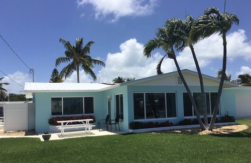Marathon House | SPECTACULAR! PRIVATE POOL, OCEAN FRONT, & DOCK Sister house nextdoor VRBO#770357
