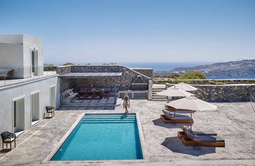 Megalochori Villa | Spectacular Santorini Villa | 5 Bedrooms | Nafsika Estate Villa | Far-reaching.