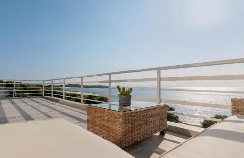 Kavouri Apartment | Spectacular Sea Views, 2Bd Beachfront