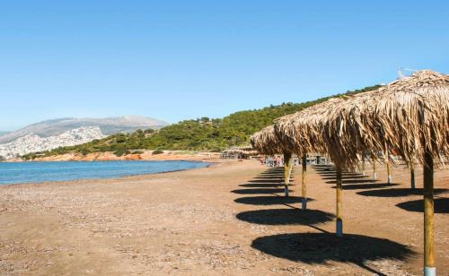 Kavouri Apartment | Spectacular Sea Views, 2Bd Beachfront