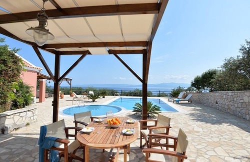 Gaios Villa | Spectacular sea views andtotal privacy