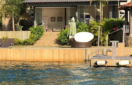 Pontal Condo | SPECTACULAR SEASIDE HOUSE WITH PRIVATE BEACH IN GREEN COAST CONDOMINIUM