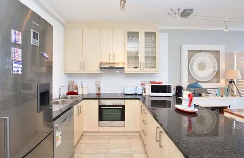 Bloubergstrand Apartment | Spectacular Seaside Apartmentnn