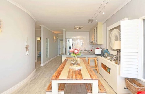 Bloubergstrand Apartment | Spectacular Seaside Apartmentnn