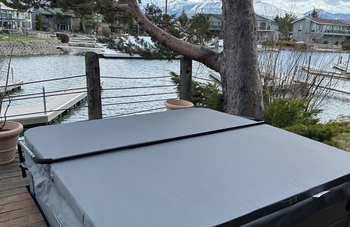 Tahoe Keys House | Spectacular Smuggler's Cove