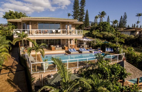 Kaanapali House | Spectacular Sunset and Ocean Views with Pool & Hotbub near Kaanapali Beach