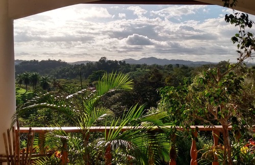 Boca Chica House | Spectacular sunsets from charming 2-bedroom house in Boca Chica with WiFi