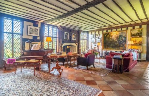 Eye Villa | Spectacular thousand year old Medieval manor house - Flemings Hall