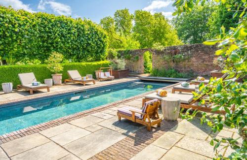 Eye Villa | Spectacular thousand year old Medieval manor house - Flemings Hall