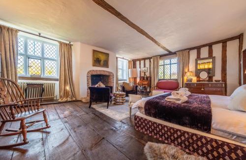 Eye Villa | Spectacular thousand year old Medieval manor house - Flemings Hall