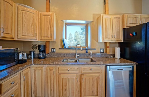 Elk Meadows House | Spectacular Views! Comfortable, Spacious, Family Friendly Home-3 bedroom, 3 bath