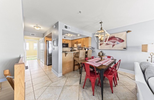 Ono Island House | SPECTACULAR VIEWS!-Luxury Beachfront Townhome with DIRECT Ocean Views!