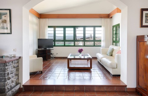 Yaiza Villa | Spectacular Villa Near National Park with Pool, Terrace, Mountain Views & Wi-Fi