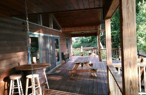 Bryson City Cabin | Spectacular Westward View.