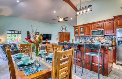 Tronadora Villa | Spellbinding views, 4 full suites, Hot Tub!