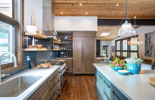 Tahoma House | Spend Fall with Us! Contemporary Alpine-Chic Home with Private Hot Tub; Steps to the Beach!