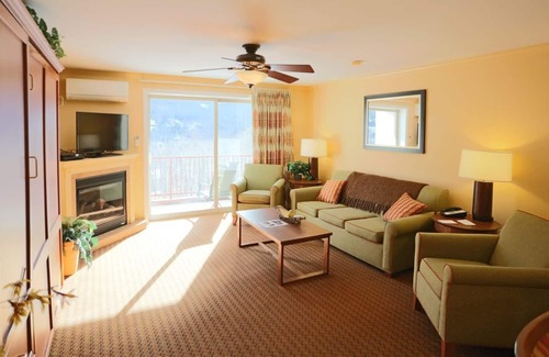 Lincoln Condo | Spend July 4th Holiday at Pollard Brook Resort in Lincoln New Hampshire!
