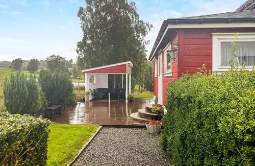 Finnoy House | Spend relaxing summer days in 1st row of dunes in island paradise, Bjergøy.