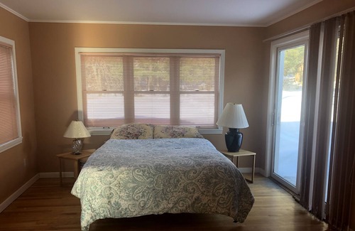 Eastern Vermont House | Spend the holidays in Vermont! ☃️