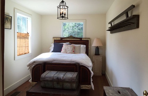 Warrenton Other | "Spend Time in the Country" only 3.5 miles into Round Top, TX