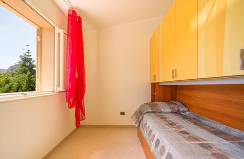 Partinico Apartment | Spend your relaxing vacation under the sun of Sicily in this lovingly furnished vacation apartment.