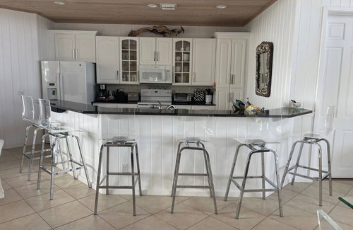 Great Guana Cay House | Spetacular Sea of Abaco View with Private Pool and Boat Dock