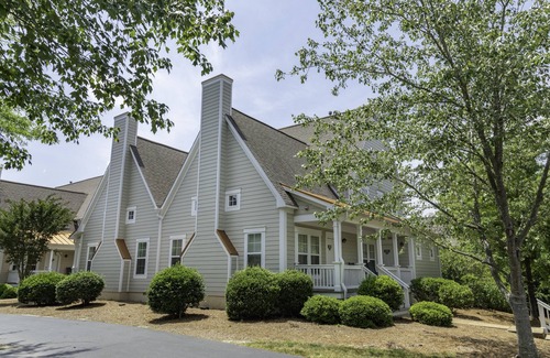 Lackey Cottage | Spinnaker Resorts andnCottages at King's Creek Resorts