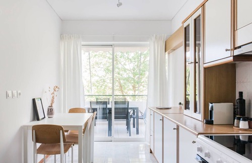 Khalandrion Apartment | Splendid 3BR close to Olympic Stadium