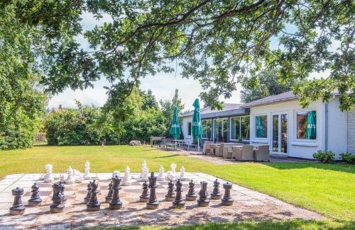 Aabenraa House | Splendid cabin in camping resort