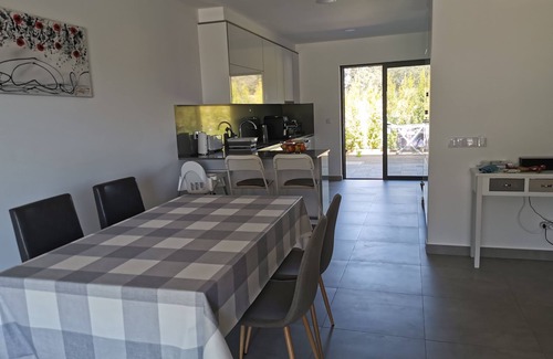 Pera House | Splendid new house with sea view