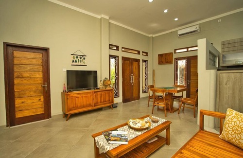 Kuta Villa | Splendid Villa, Dalai Home offers a unique stay for a dream vacation.