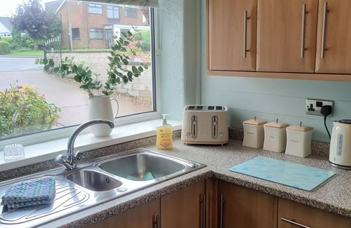 Skegby House | Split Level Bungalow - Sleeps4 - Close to walks