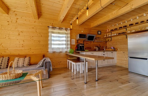 Czarny Dunajec House | Spokój z Widokiem by Interhome