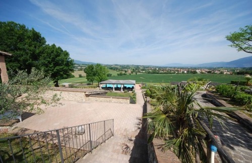 Spoleto Apartment | Spoleto By The Pool, apt.3 - marvellous view, only 0,7 miles from the old tow