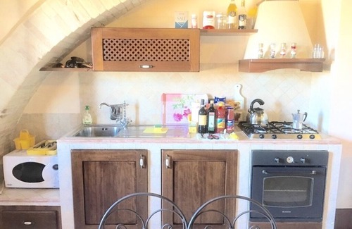 Spoleto Apartment | Spoleto Pool Side-Apt 4/Spoleto centre 0.7 kms/sleeps 4/Wifi+aircon