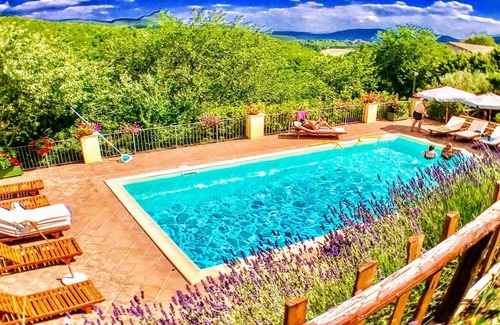 Spoleto Villa | SPOLETO SPLASH/PRIVATE VILLAGE/SLPS 18-24/EXC POOL/SOCCER PITCH/SPOLETO 7 KMS
