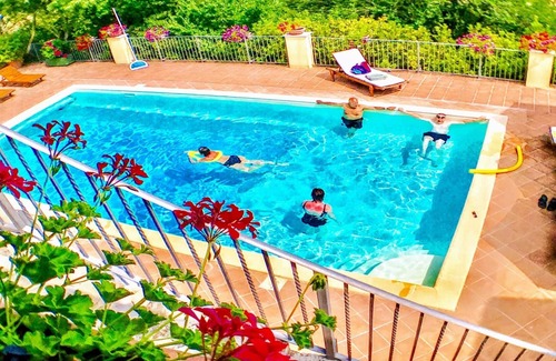 Spoleto Villa | SPOLETO SPLASH/SLPS 18-24/EXC POOL/SPOLETO 7 KMS/FOOTBALL PITCH/GAMES AREA/WIFI