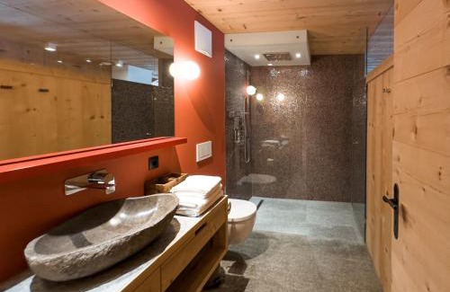 Uderns Apartment | SportLodge BIKE SUITE - Design Apartment with Shared Pool, Whirlpool & Sauna, presented by AlpenLuxus