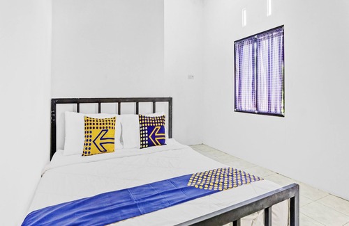 Tulungagung Hotel | SPOT ON 90742 Kinanthy Homestay Syariah