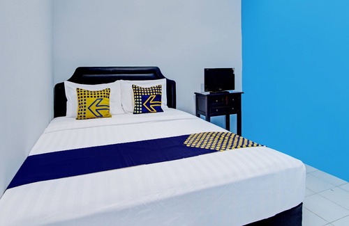 Sei Pinang Hotel | SPOT ON 92179 Latinos House
