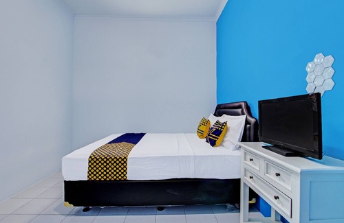 Sei Pinang Hotel | SPOT ON 92179 Latinos House