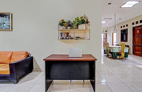 Pemalang Hotel | SPOT ON 92424 Wulan Homestay Syariah