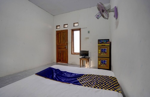 Banyuwangi Hotel | SPOT ON 92855 Griya Sandi Syariah Rogojampi