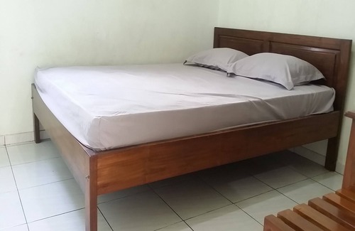 Bawean Island Hotel | SPOT ON 93530 Sawang Sana Motel Syariah Near SMAN 1 Sangkapura