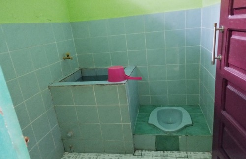 Sampit Hotel | SPOT ON 93535 Pondok Gusang Kuala Near Pelabuhan H Basran